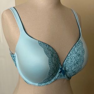 NWOT Body by Victoria Perfect Shape Teal Lace